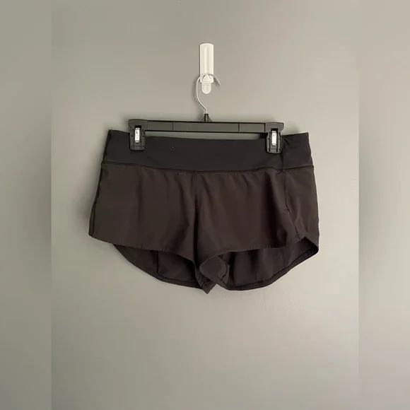 Lululemon Speed Up Low-Rise Lined Shorts Size 8 - Picture 2 of 6